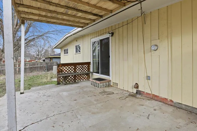 $319,950 | 1219 North Lewis Road, Spokane Valley, WA 99212