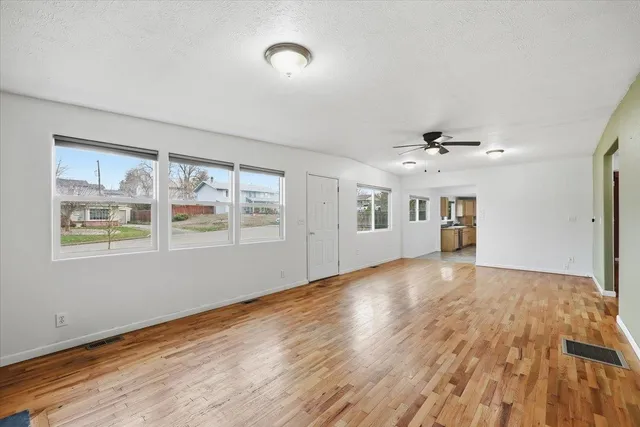 $319,950 | 1219 North Lewis Road, Spokane Valley, WA 99212