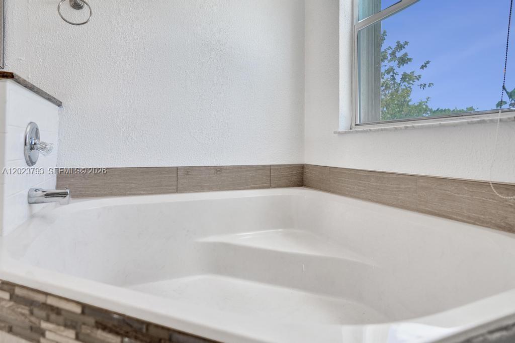 21461 Sawmill Court Boca Raton, FL 33498 - Photo 44 of 104