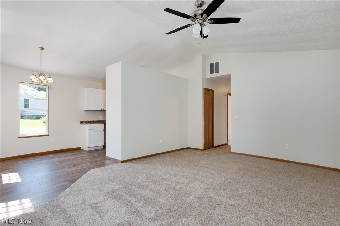 1572 Hubbard Road Madison, OH 44057 - Photo 7 of 28