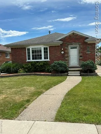 $219,900 | 17416 Veronica Avenue, Eastpointe, MI 48021