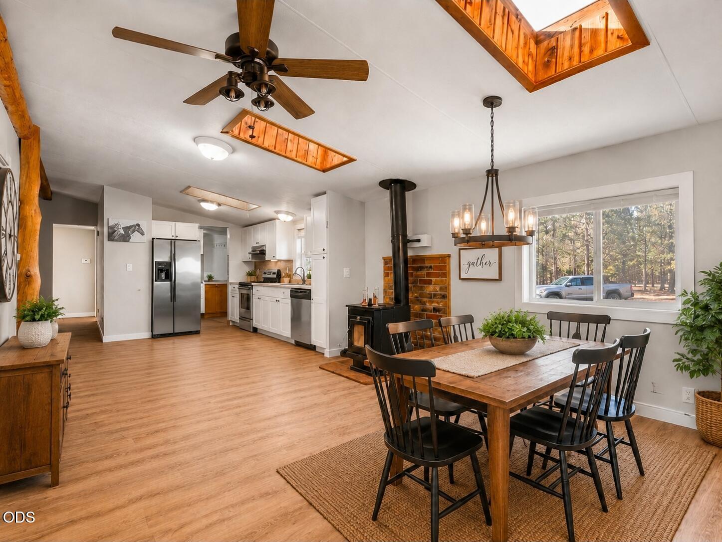 16052 Eagles Nest Road La Pine, OR 97739 - Photo 6 of 22