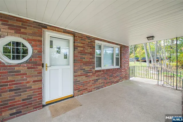 $2,250 | 83 Shepherd Lane, Unit 2, Totowa, NJ 07512