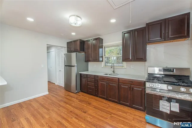 $2,250 | 83 Shepherd Lane, Unit 2, Totowa, NJ 07512