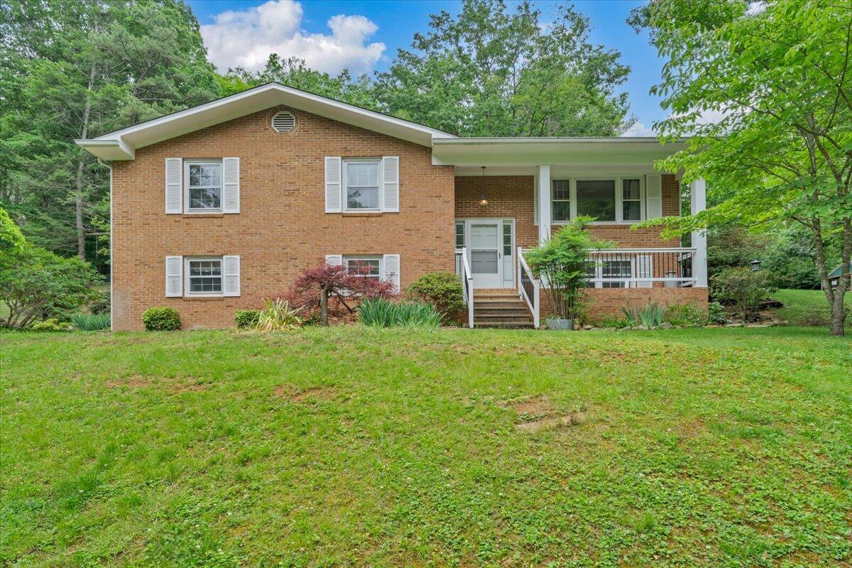 811 Arcadia Road Buchanan, VA 24066 - Photo 40 of 43 40-MIB08835