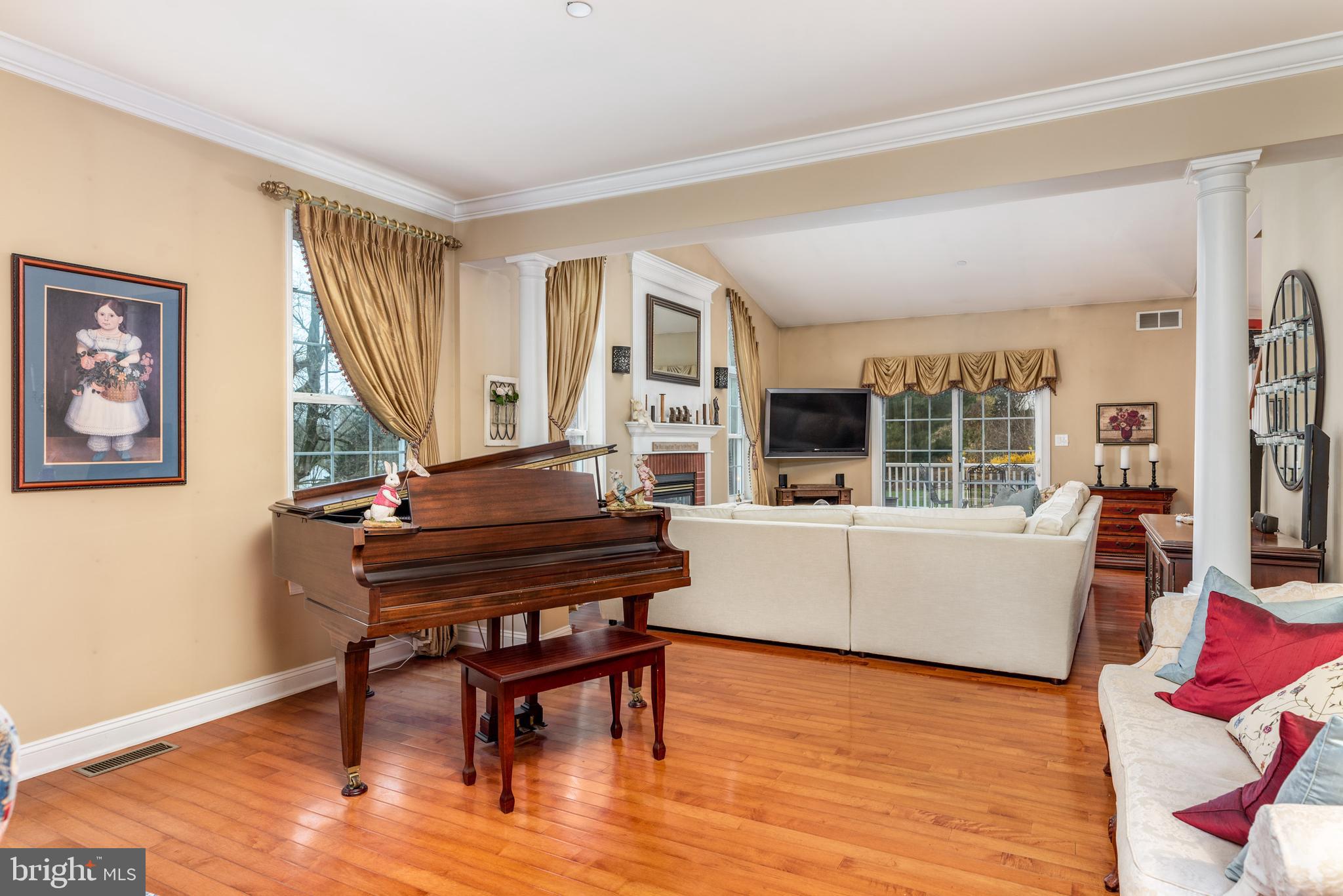 414 Baileys Run Lane Springfield, PA 19064 - Photo 4 of 41 Gallery Image 4