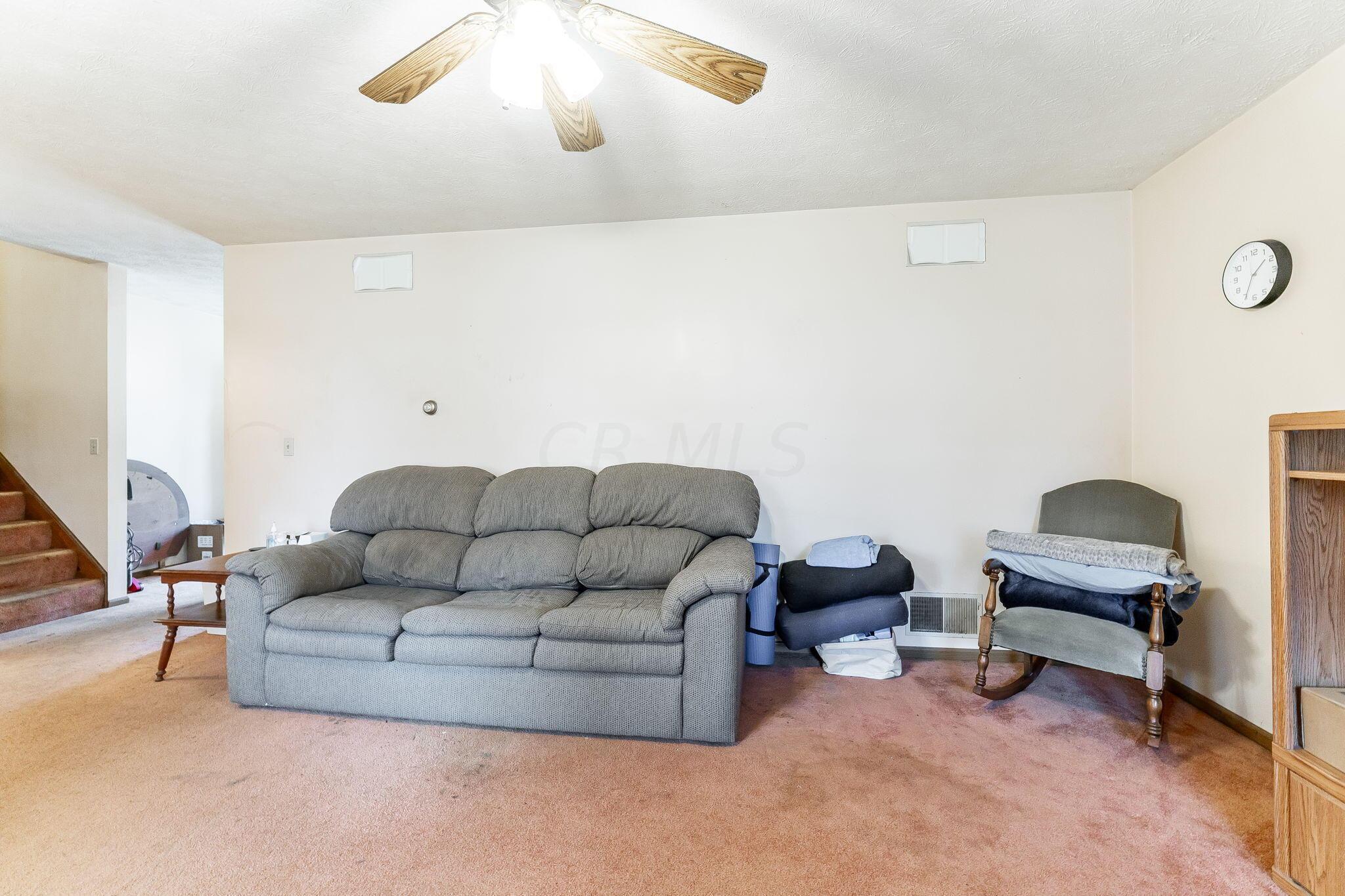 487 Meadow Lane Springfield, OH 45505 - Photo 14 of 58 487 Meadow Ln (Interior)-5