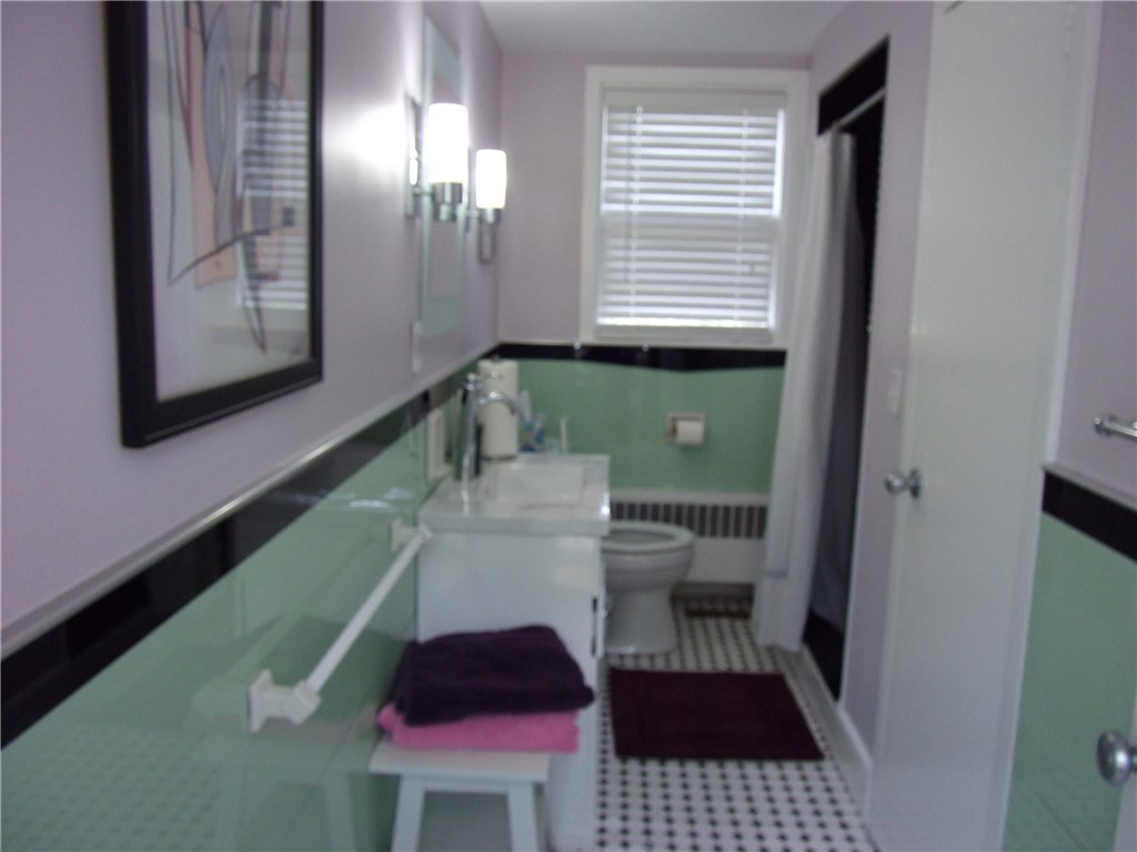 2080 Boston Neck Road North Kingstown, RI 02874 - Photo 12 of 21