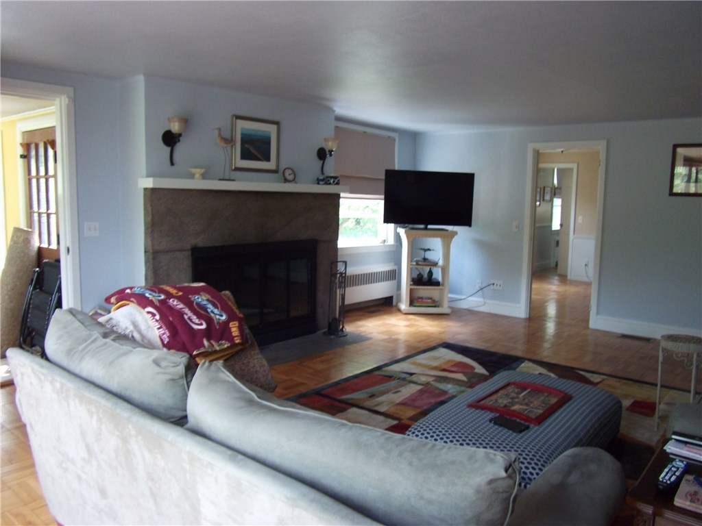 2080 Boston Neck Road North Kingstown, RI 02874 - Photo 3 of 21