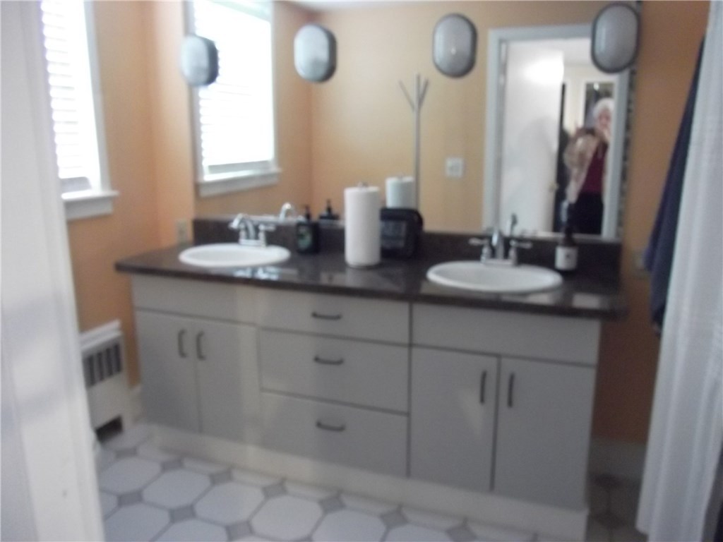 2080 Boston Neck Road North Kingstown, RI 02874 - Photo 10 of 21