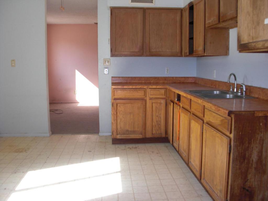 3345 North Wheeler Road Coolidge, AZ 85128 - Photo 3 of 6 Kitchen