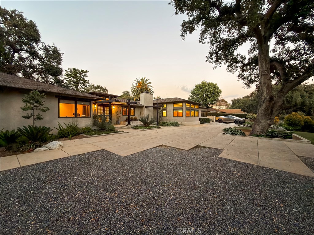 865 West Foothill Boulevard Arcadia, CA 91006 - Photo 1 of 40