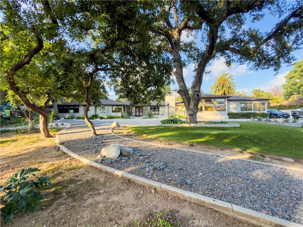 865 West Foothill Boulevard Arcadia, CA 91006 - Photo 8 of 40