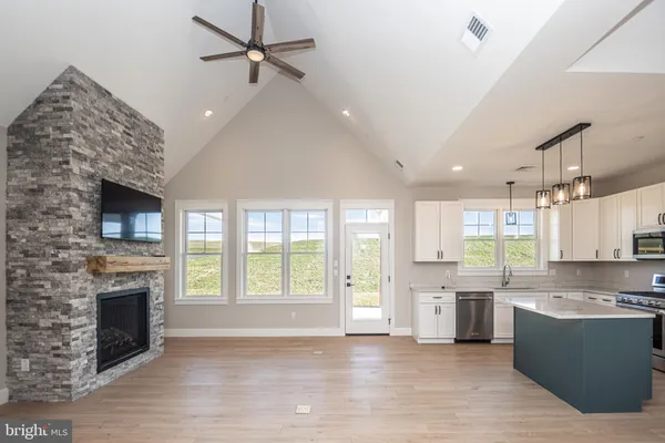 $599,900 | 15 Walnut Ridge, Grantsville, MD 21536