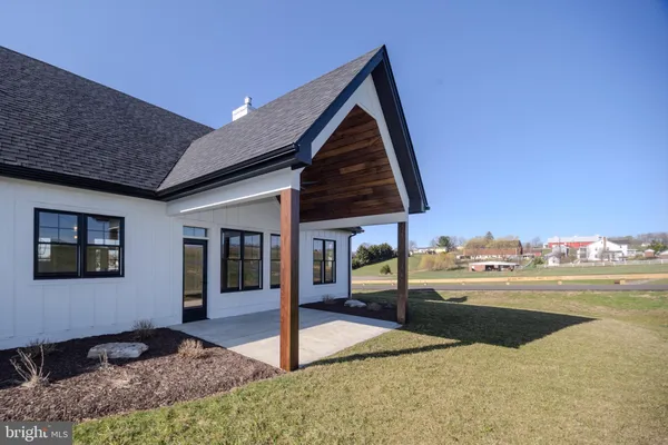 $599,900 | 15 Walnut Ridge, Grantsville, MD 21536