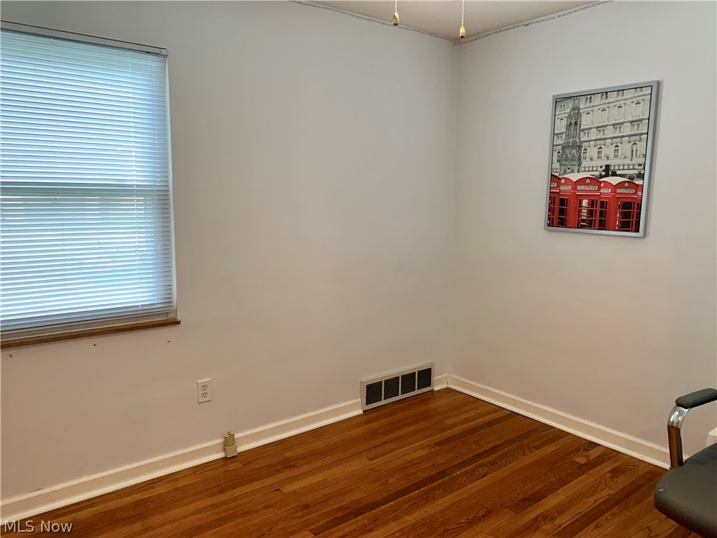 608 Grayton Road Berea, OH 44017 - Photo 10 of 16 Gallery Image 10