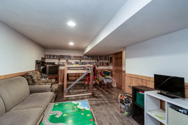 $289,900 | 3321 Berkshire Road, Janesville, WI 53546