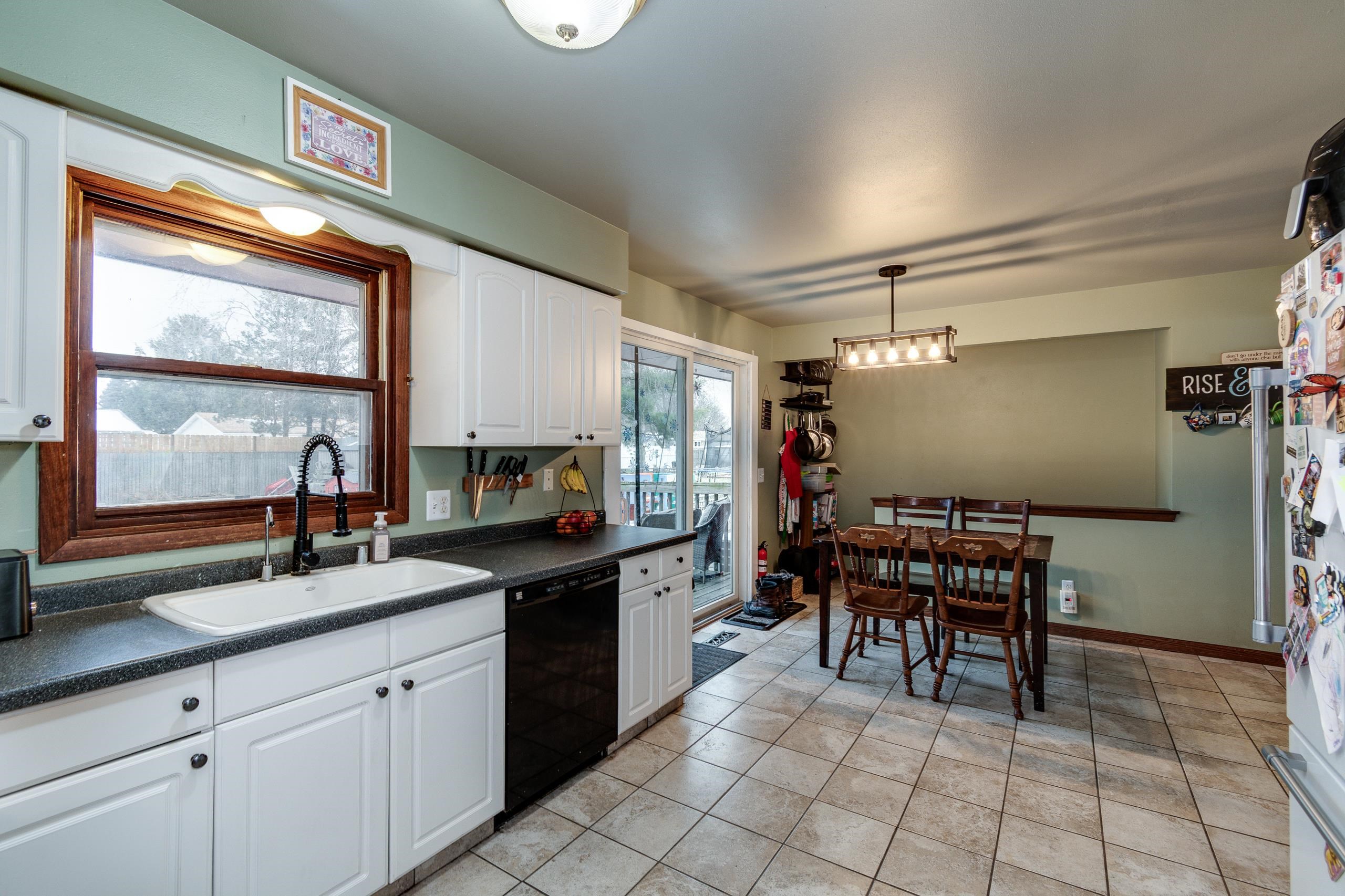 3321 Berkshire Road Janesville, WI 53546 - Photo 10 of 31