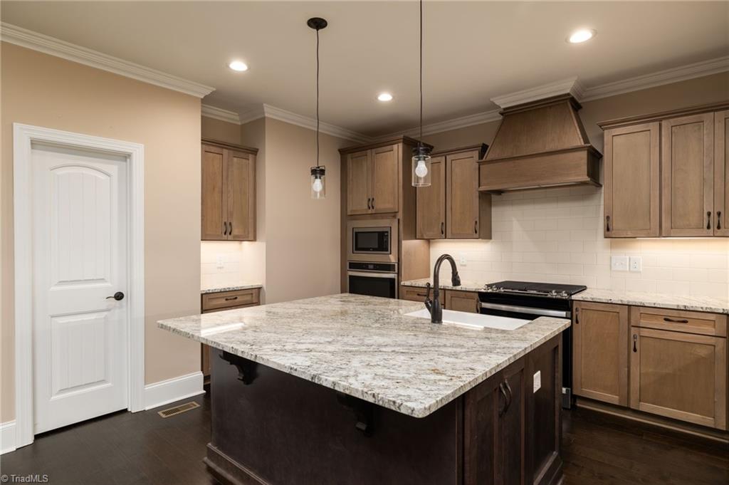 5519 Palermo Trail Oak Ridge, NC 27310 - Photo 12 of 50
