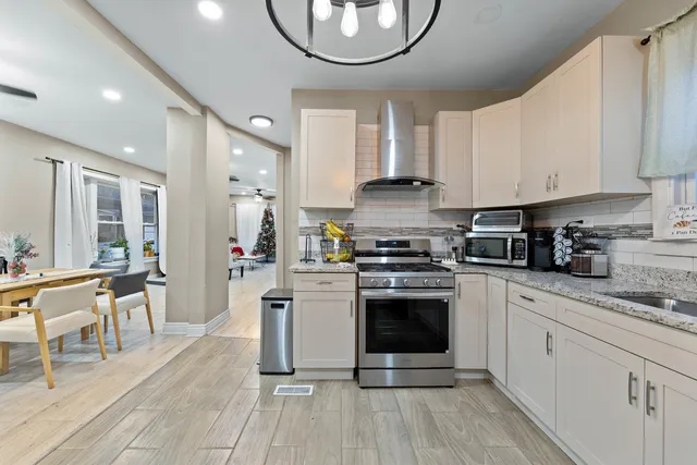 $289,900 | 11315 South Stewart Avenue, Chicago, IL 60628