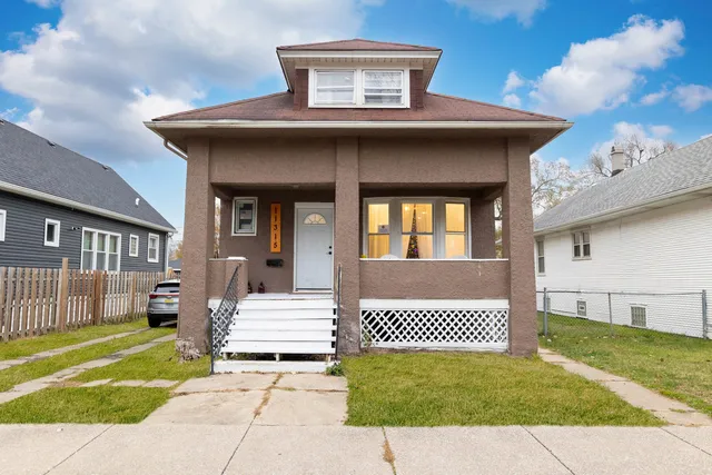 $289,900 | 11315 South Stewart Avenue, Chicago, IL 60628