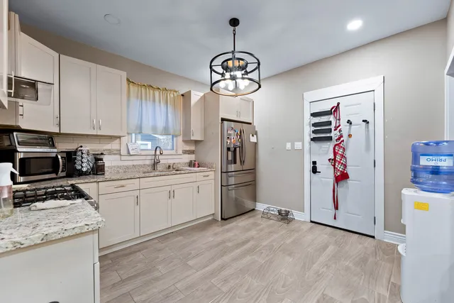 $289,900 | 11315 South Stewart Avenue, Chicago, IL 60628