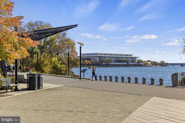 $4,500 | 3220 Grace Street Northwest, Unit 2, Washington, DC 20007