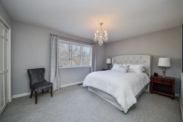 $815,000 | 1907 Shoreline Drive, St. Charles, IL 60174
