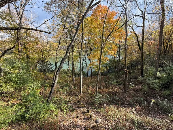 $815,000 | 1907 Shoreline Drive, St. Charles, IL 60174