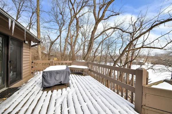 $815,000 | 1907 Shoreline Drive, St. Charles, IL 60174