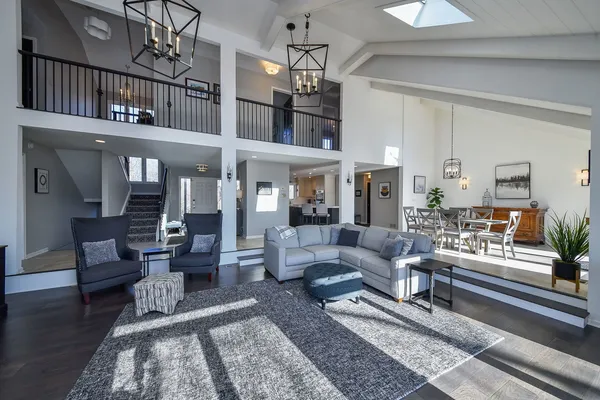 $815,000 | 1907 Shoreline Drive, St. Charles, IL 60174