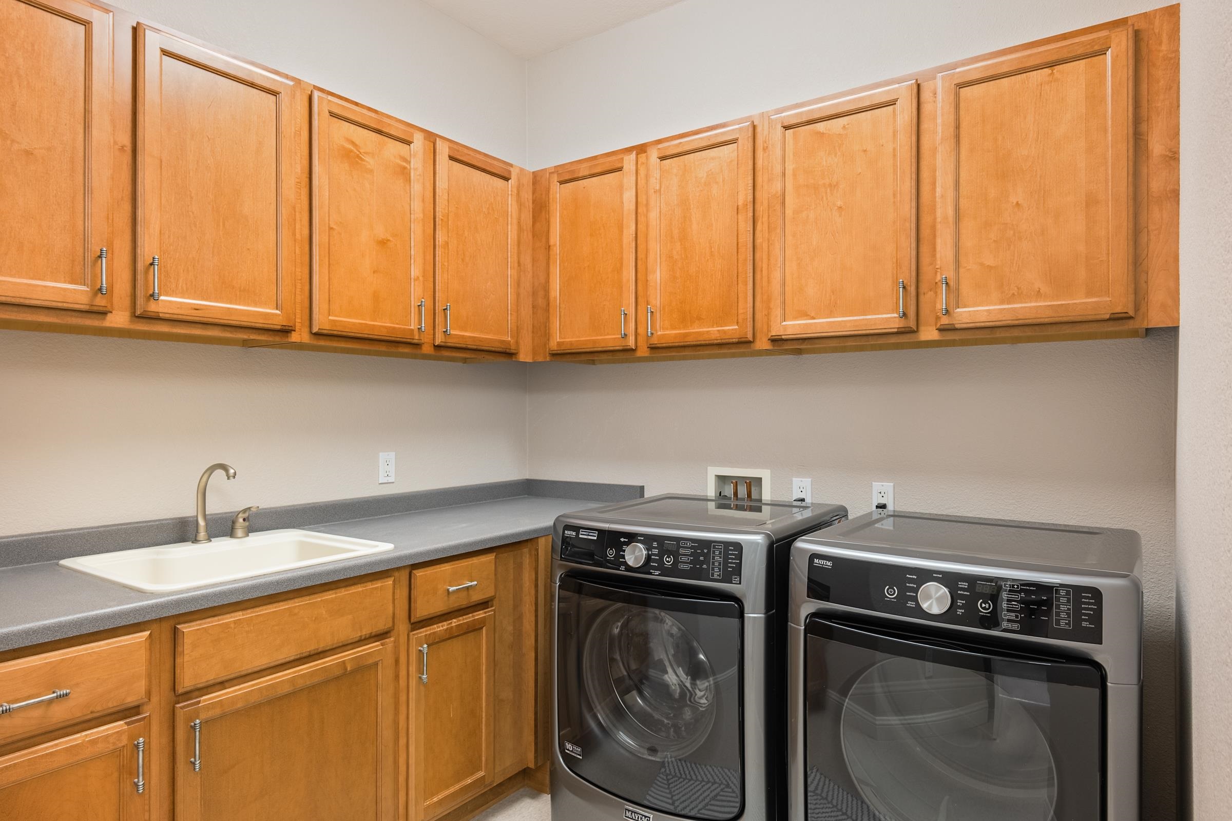 1015 Thomas Street Ripon, WI 54971 - Photo 36 of 65