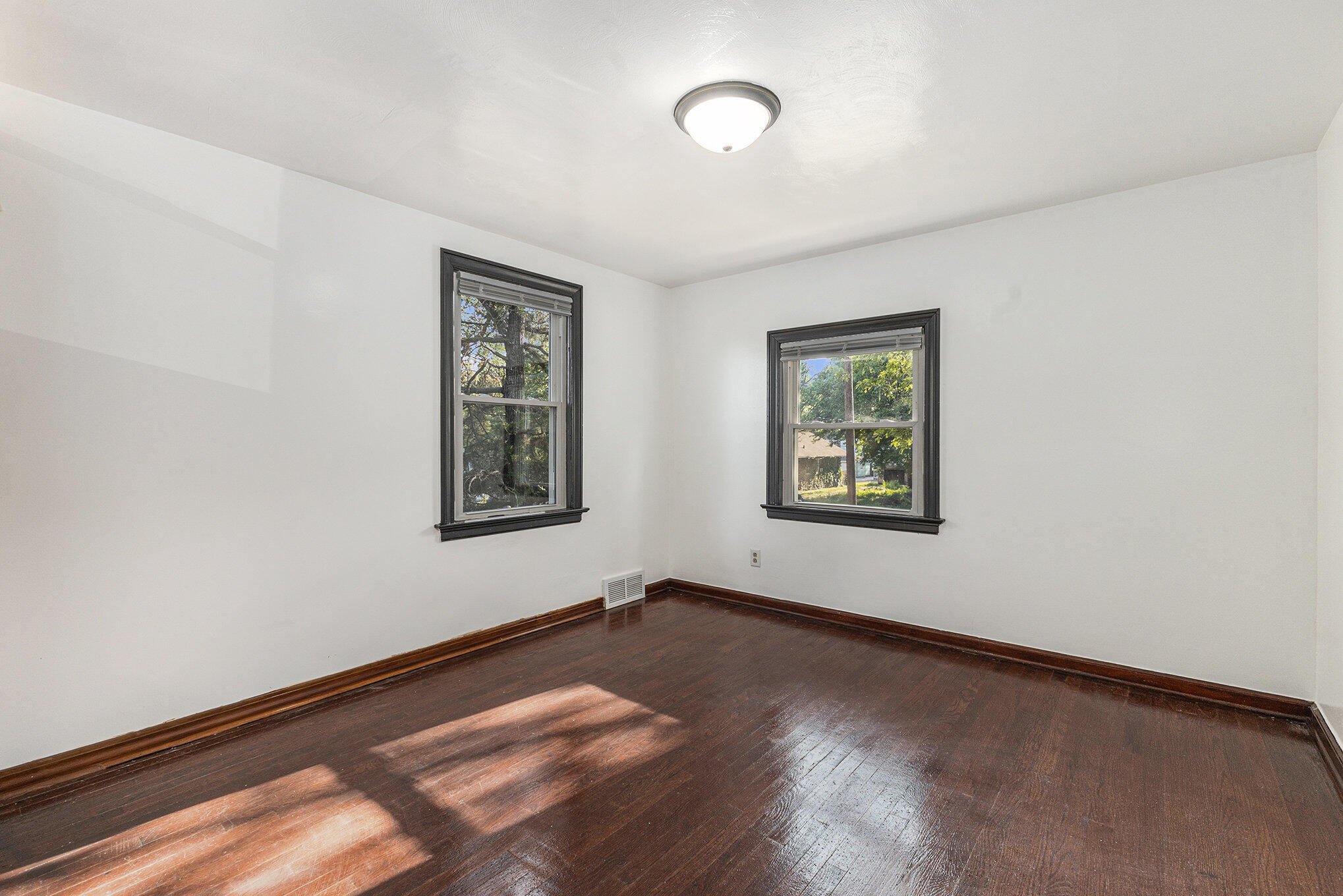 4647 Harrison Street Gary, IN 46408 - Photo 12 of 23 2038x1360