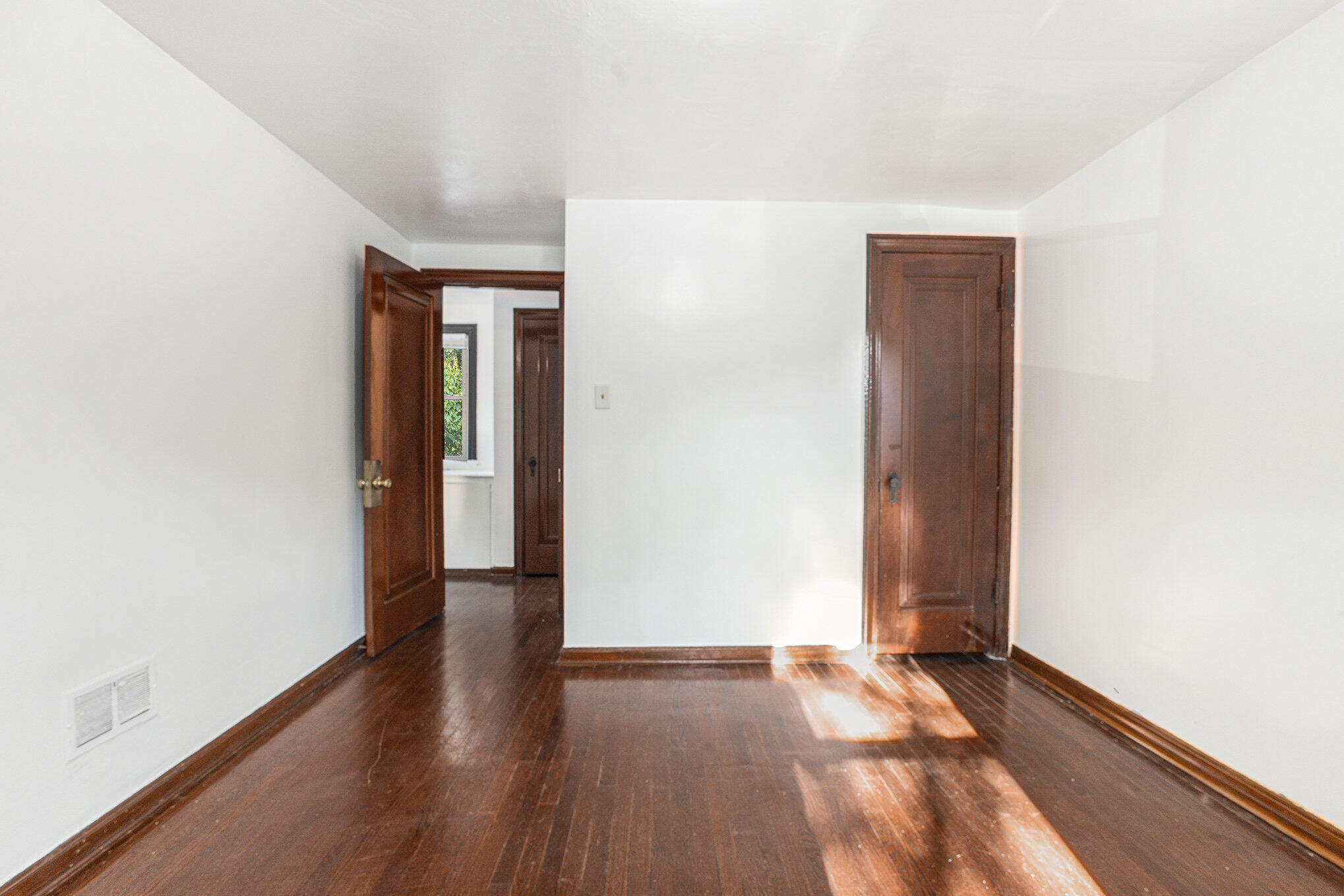 4647 Harrison Street Gary, IN 46408 - Photo 13 of 23 2038x1359