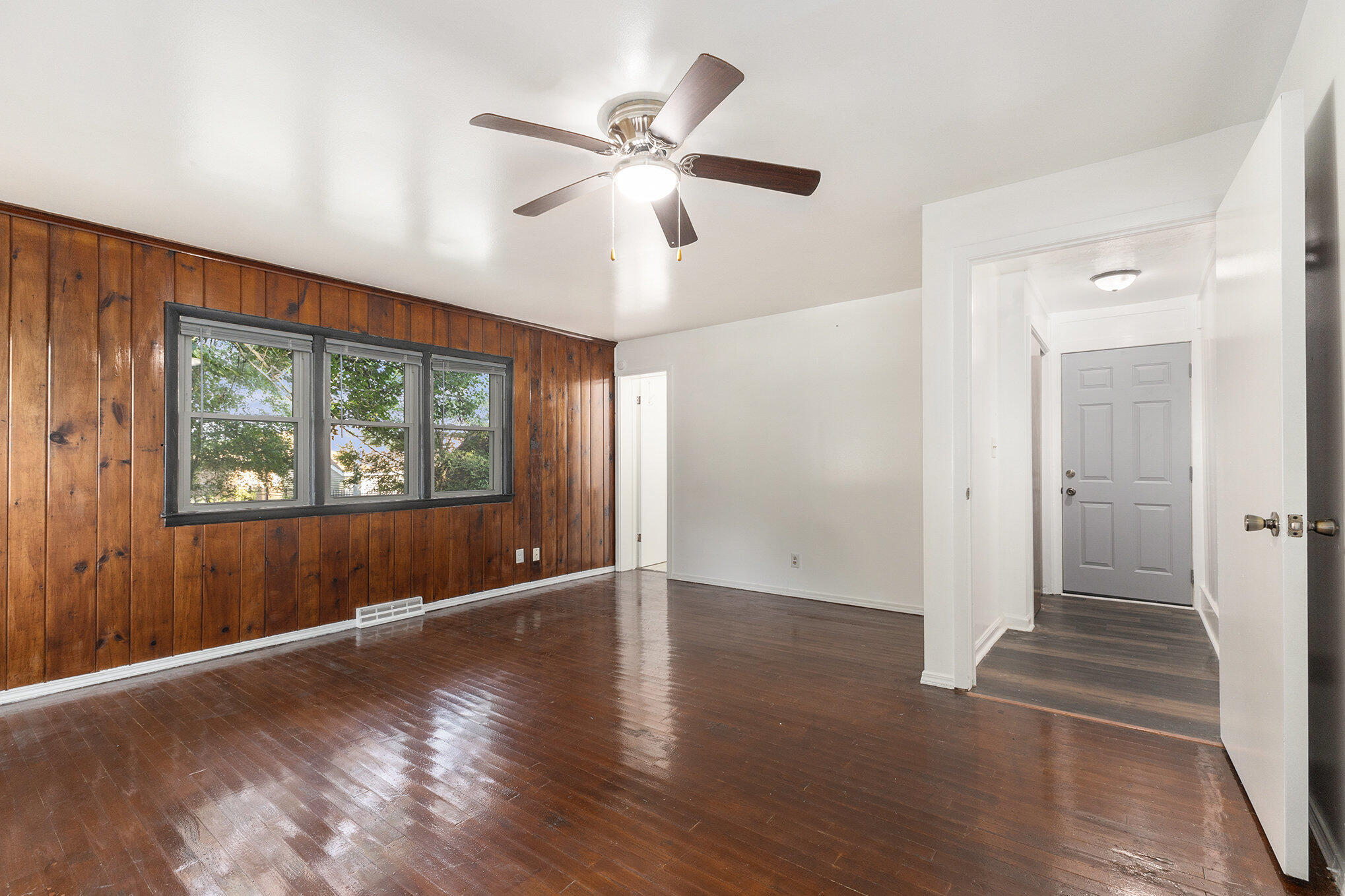 4647 Harrison Street Gary, IN 46408 - Photo 8 of 23 2038x1358