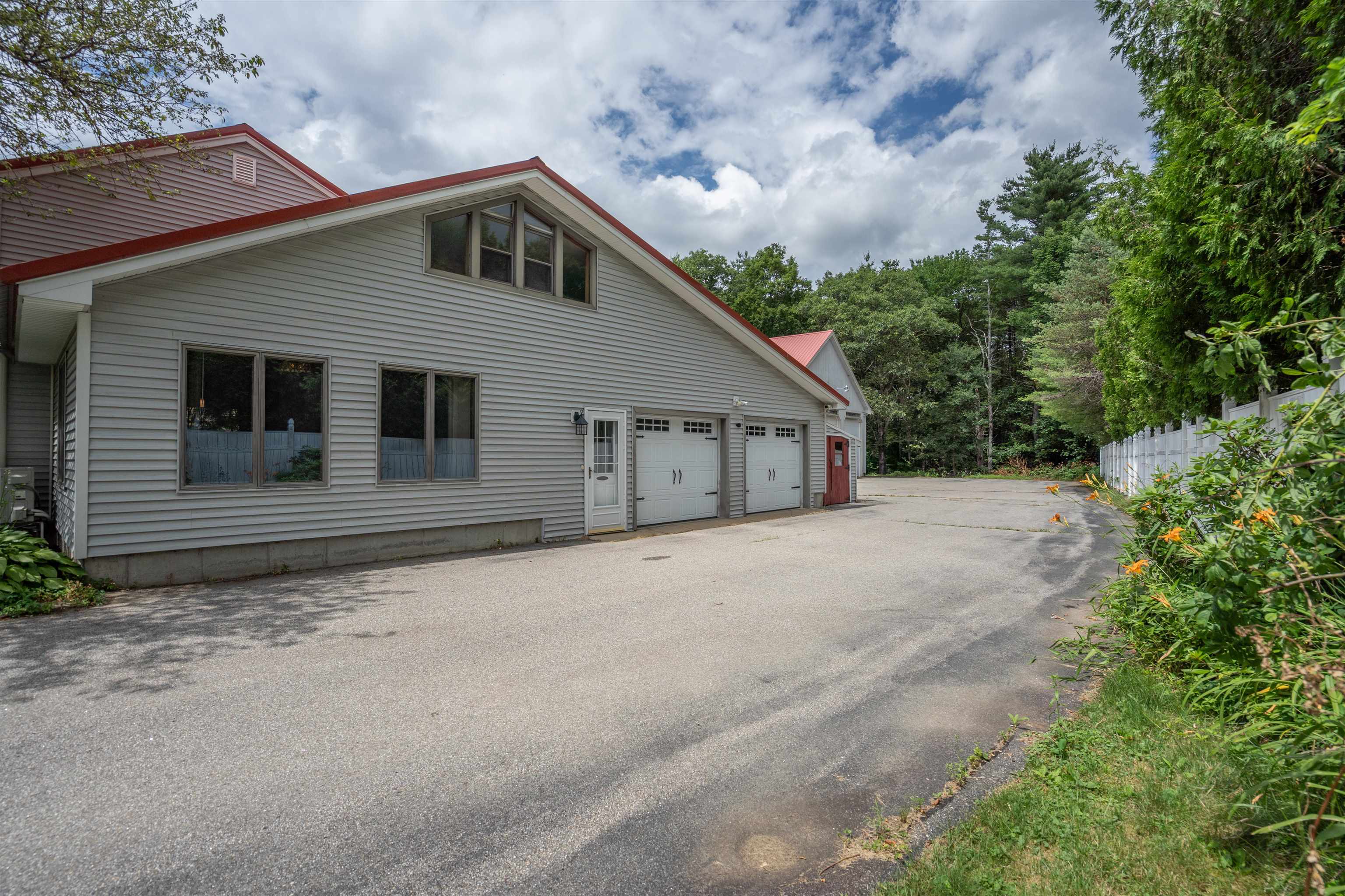25 Oak Hill Drive Loudon, NH 03307 - Photo 2 of 59