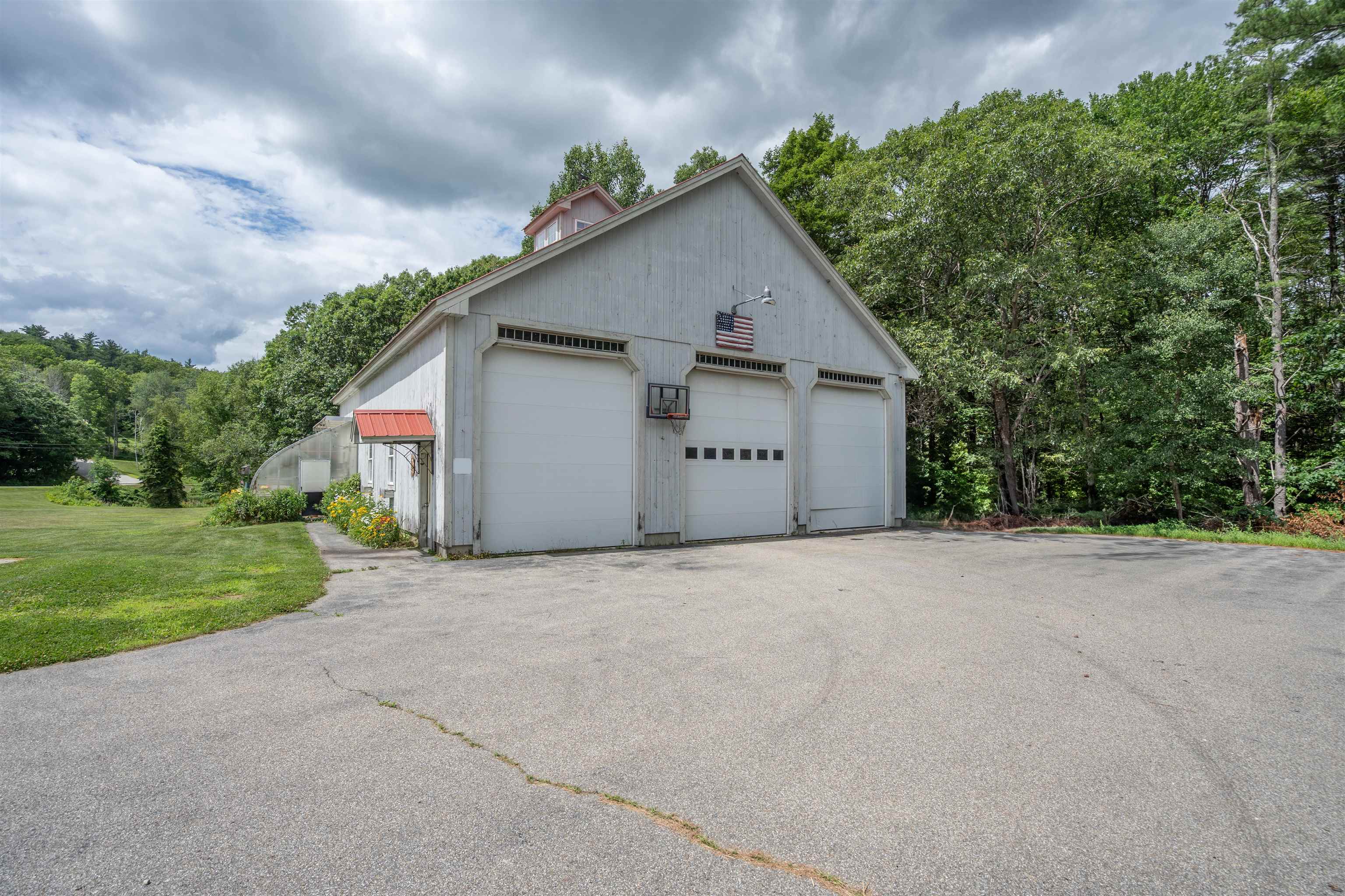 25 Oak Hill Drive Loudon, NH 03307 - Photo 3 of 59