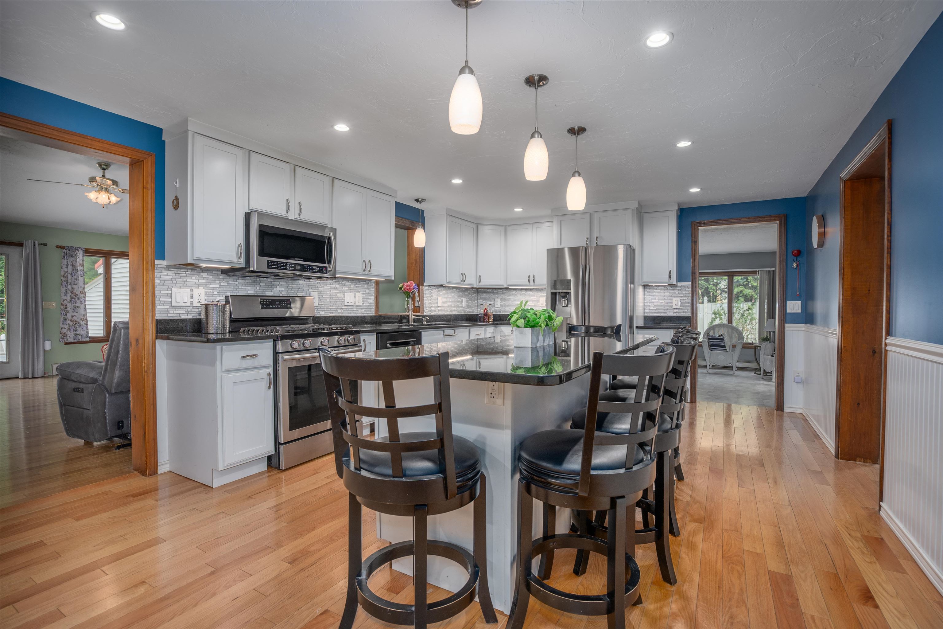 25 Oak Hill Drive Loudon, NH 03307 - Photo 4 of 59