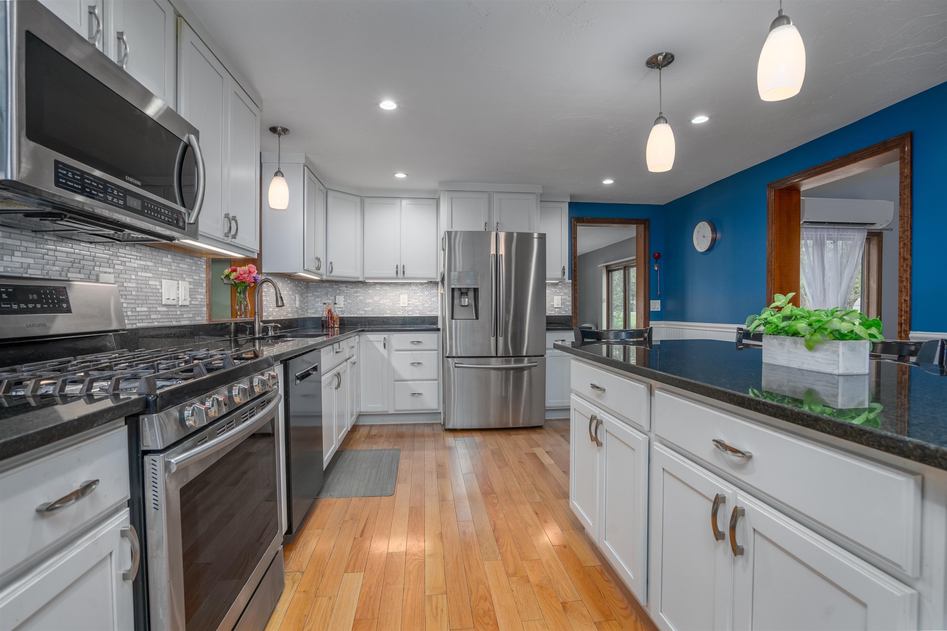 25 Oak Hill Drive Loudon, NH 03307 - Photo 5 of 59