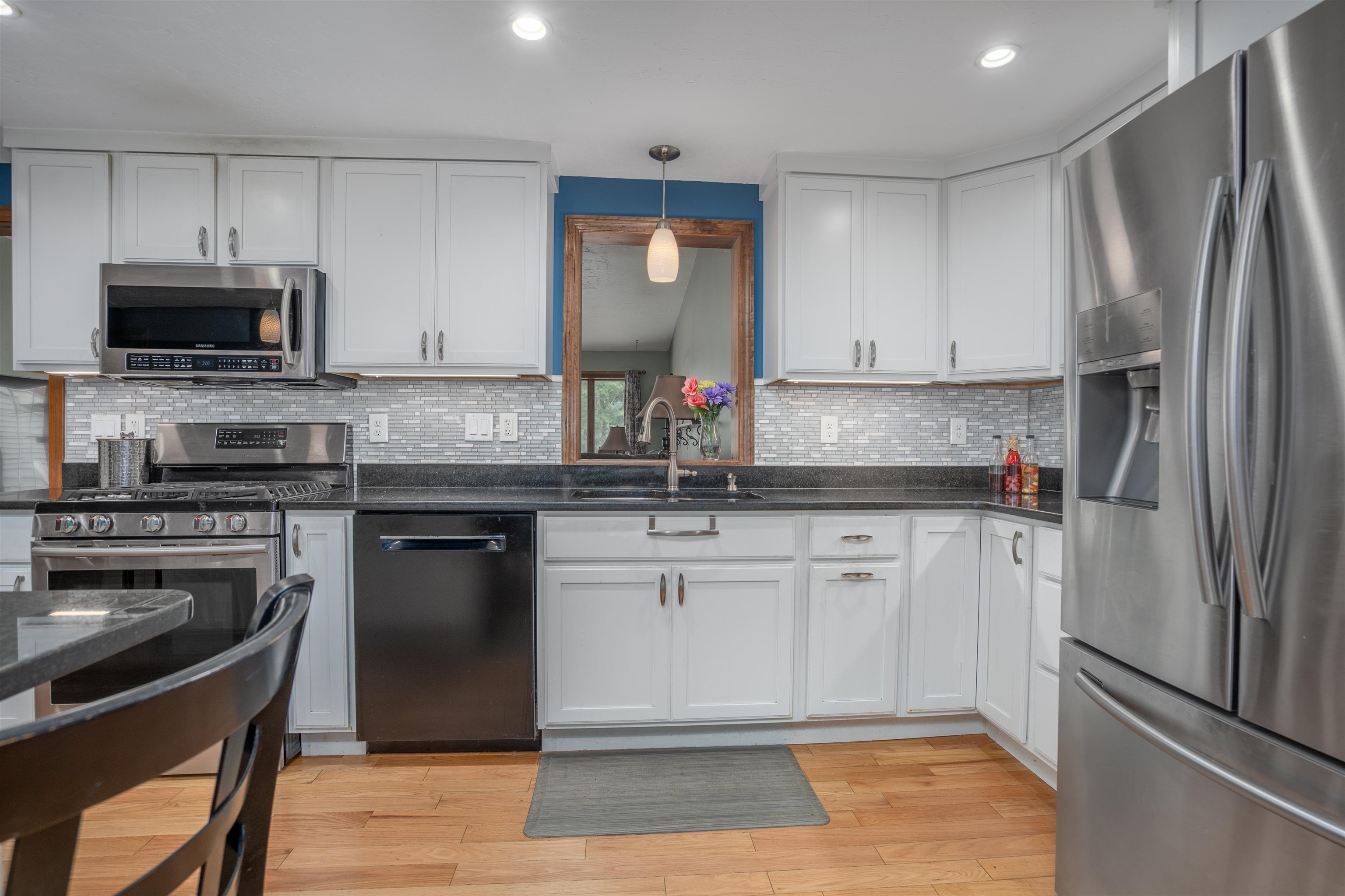 25 Oak Hill Drive Loudon, NH 03307 - Photo 8 of 59