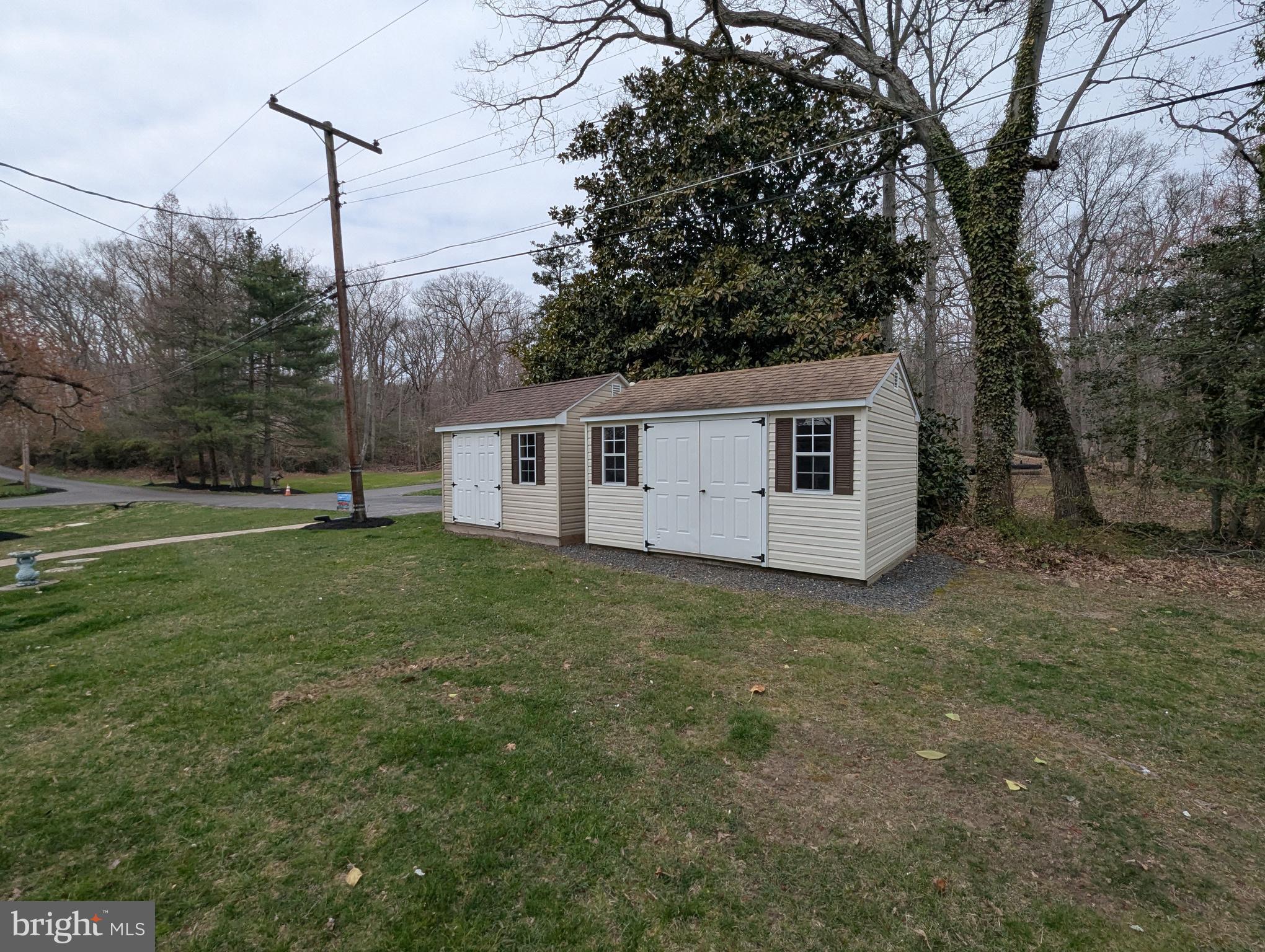 3729 Abingdon Beach Road Abingdon, MD 21009 - Photo 15 of 85 a view of a house with backyard