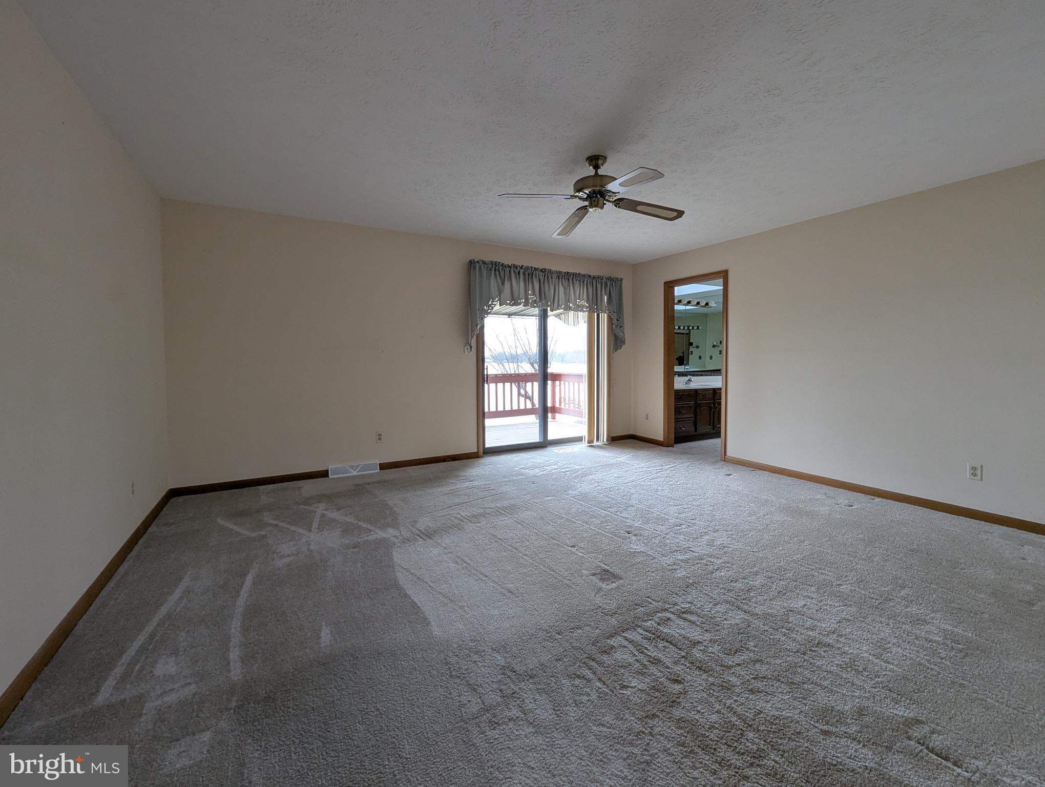 3729 Abingdon Beach Road Abingdon, MD 21009 - Photo 41 of 85 a view of empty room with windows