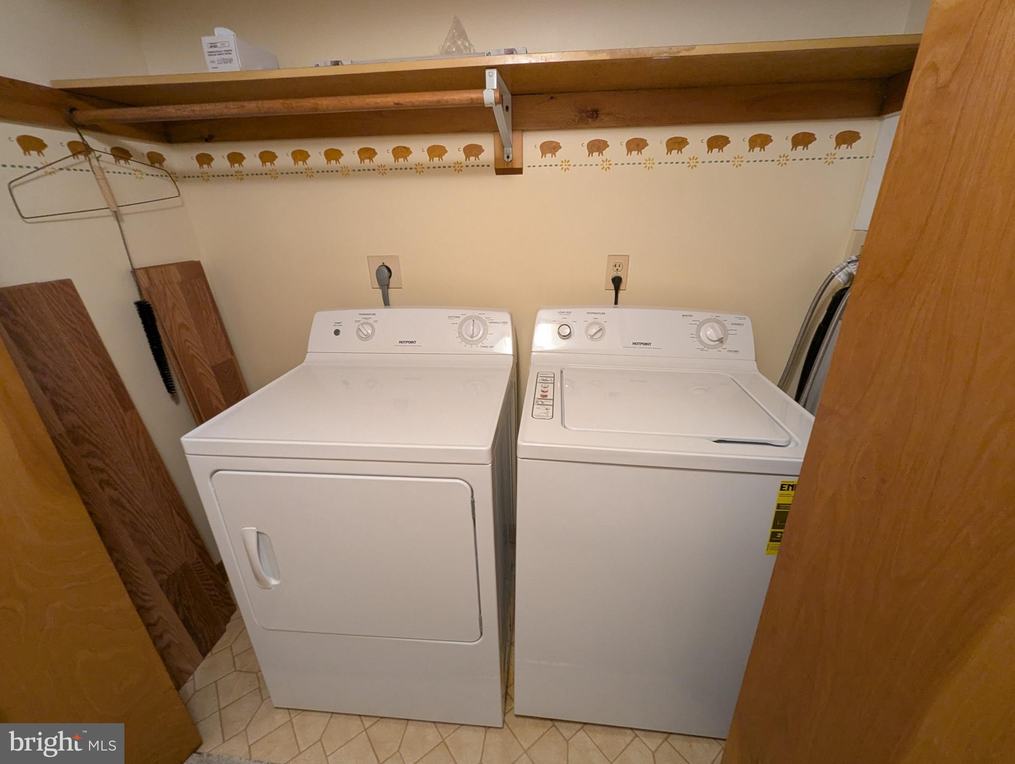 3729 Abingdon Beach Road Abingdon, MD 21009 - Photo 84 of 85 a utility room with dryer and washer