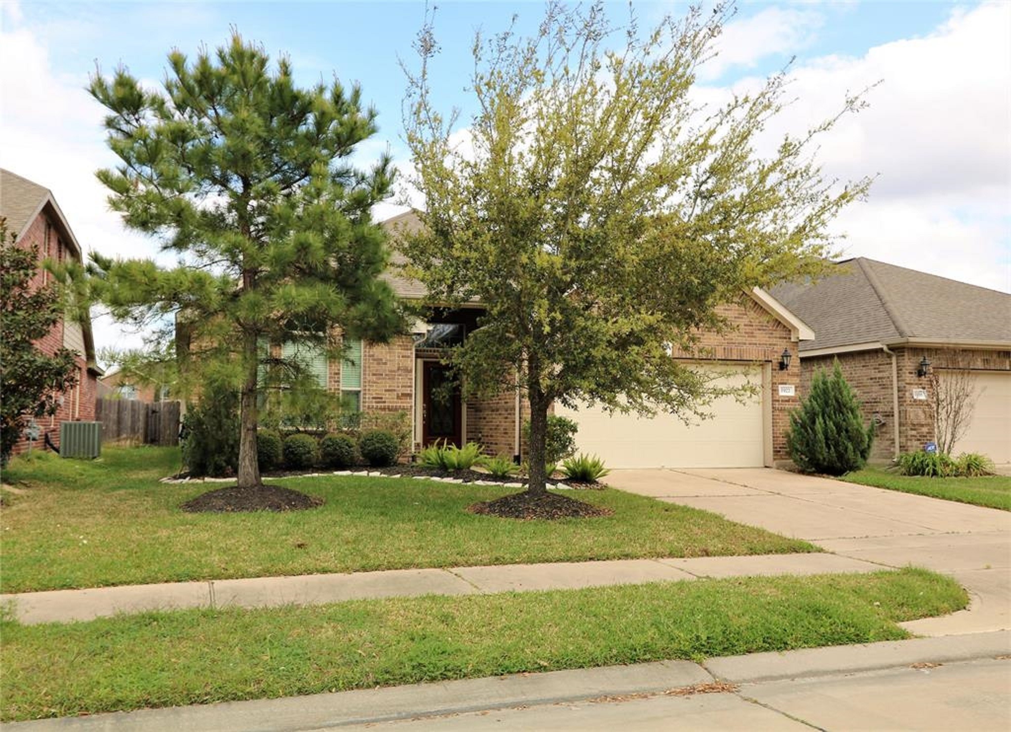 1922 Pontius Drive Katy, TX 77493 - Photo 2 of 14