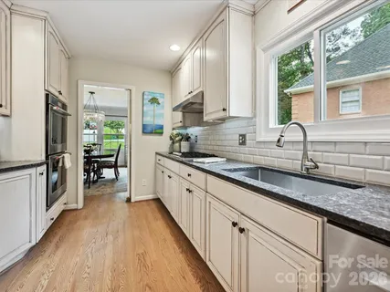 $1,250,000 | 327 Whitestone Road, Charlotte, NC 28270
