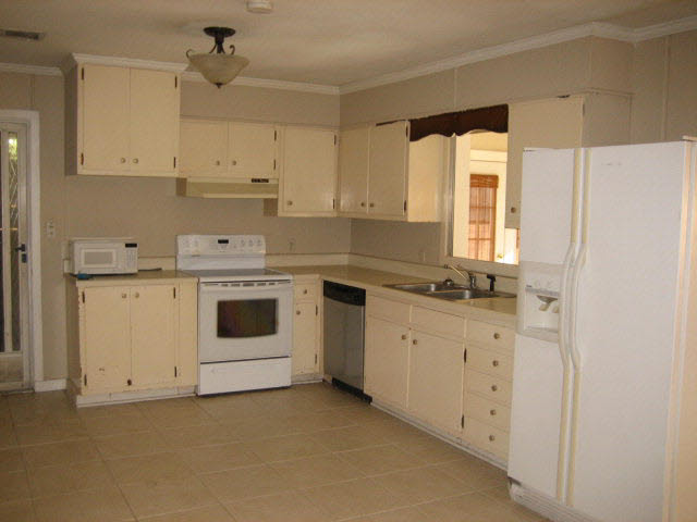 456 Jan Drive Fairhope, AL 36532 - Photo 13 of 15 Kitchen 1