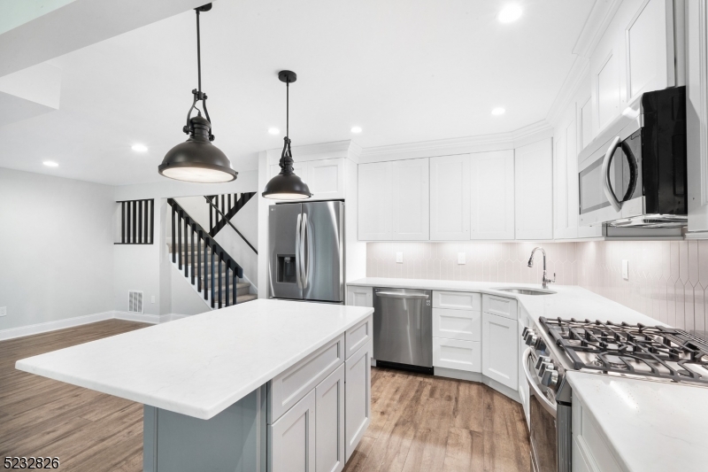 318 Main Street Madison, NJ 07940 - Photo 2 of 21