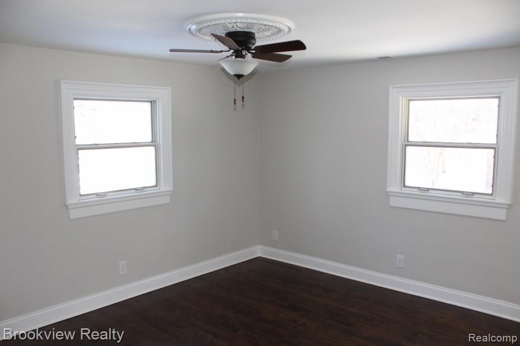 2956 Hillendale Drive Rochester Hills, MI 48309 - Photo 9 of 31