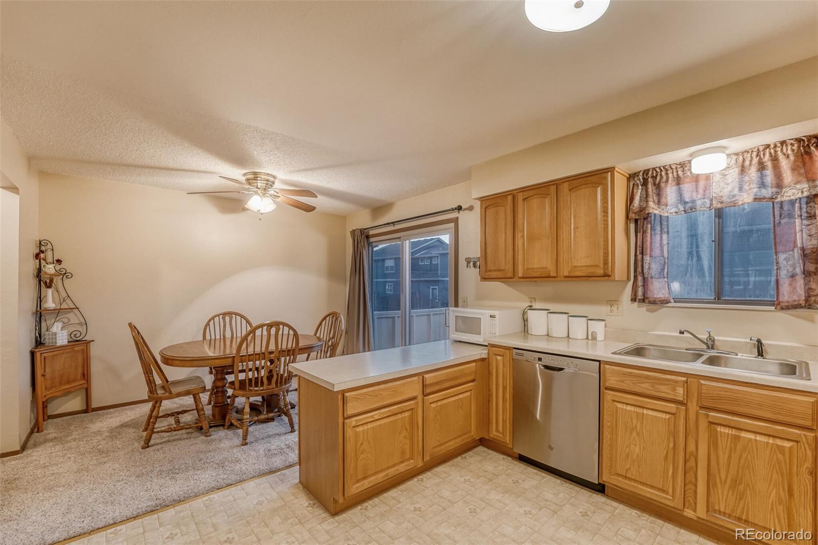 271 Birch Street Bennett, CO 80102 - Photo 7 of 30