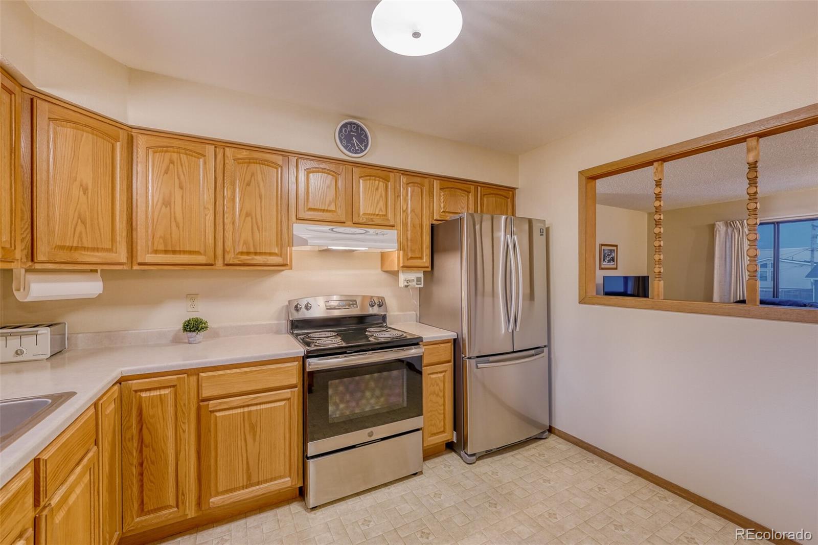 271 Birch Street Bennett, CO 80102 - Photo 8 of 30